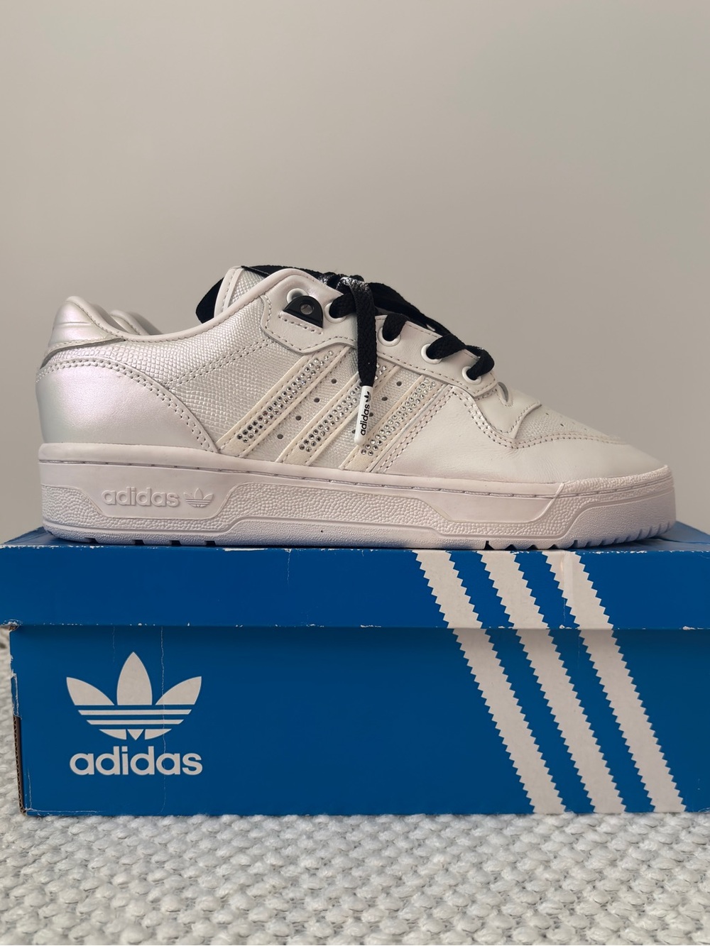 Adidas Rivalry Low Pearl Iridescent Bling Sneakers Women’s 7.5